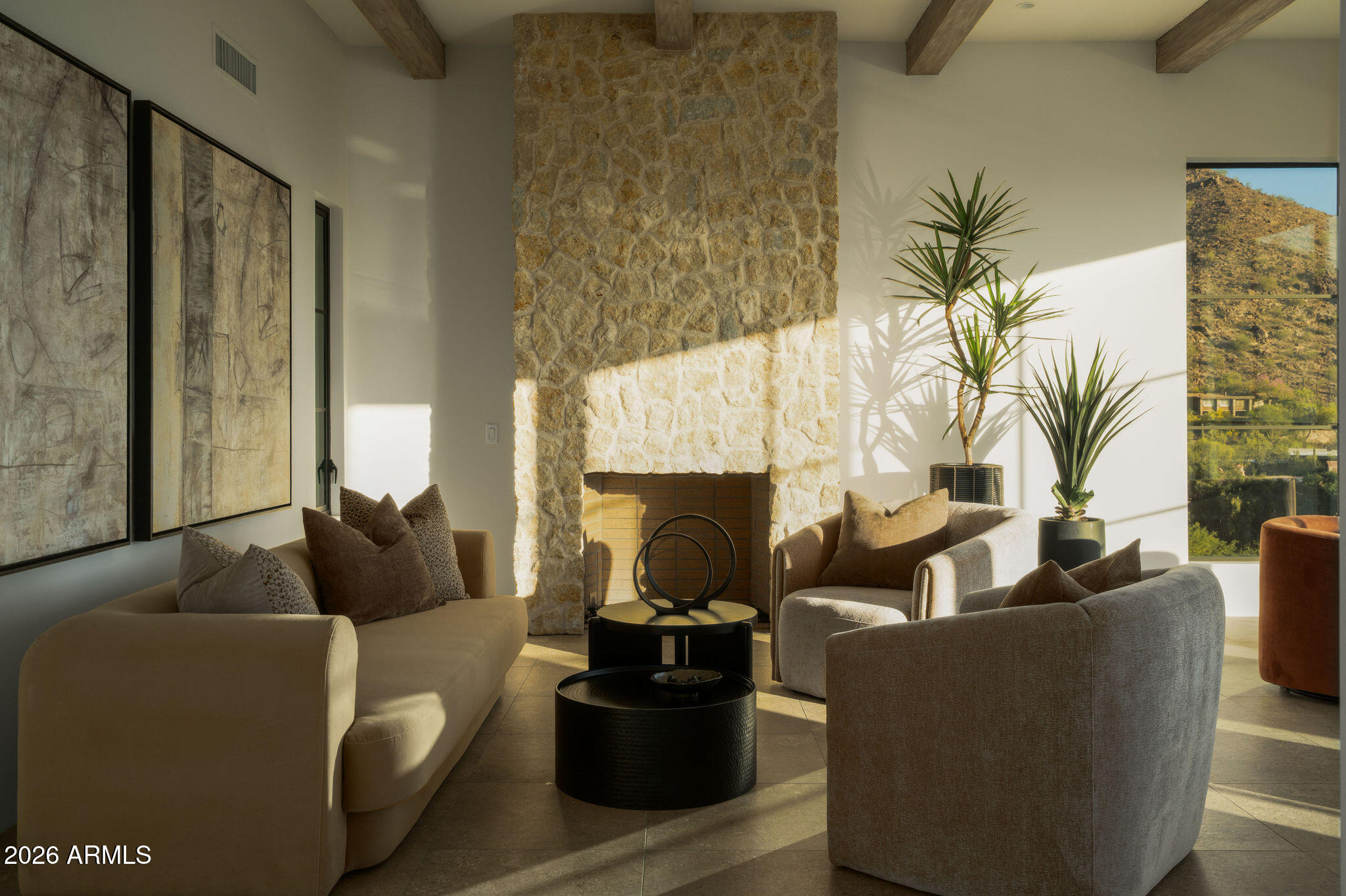 5939 E QUARTZ MOUNTAIN Road