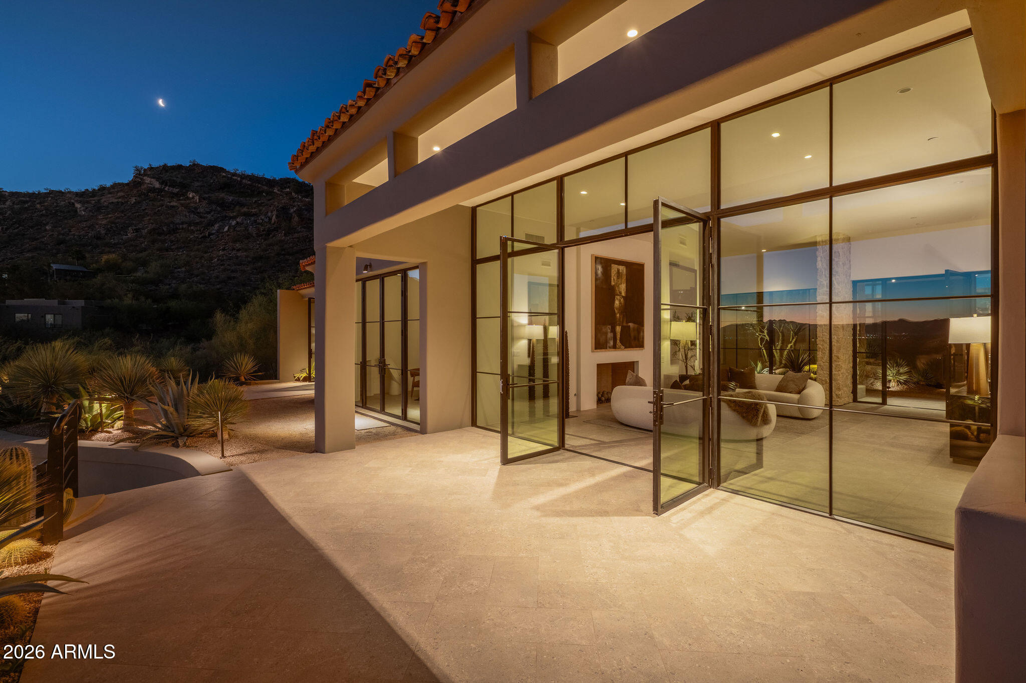5939 E QUARTZ MOUNTAIN Road