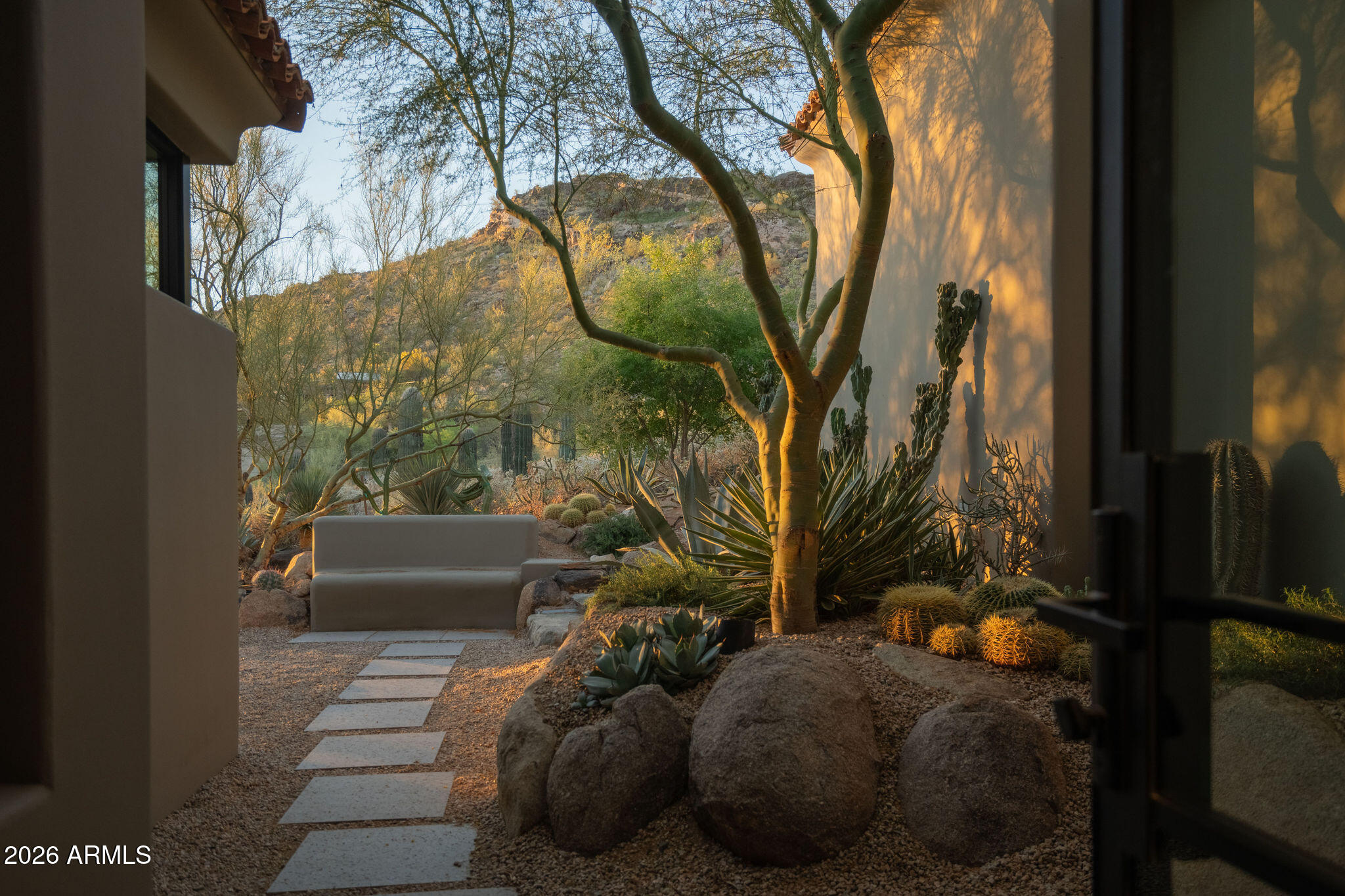 5939 E QUARTZ MOUNTAIN Road