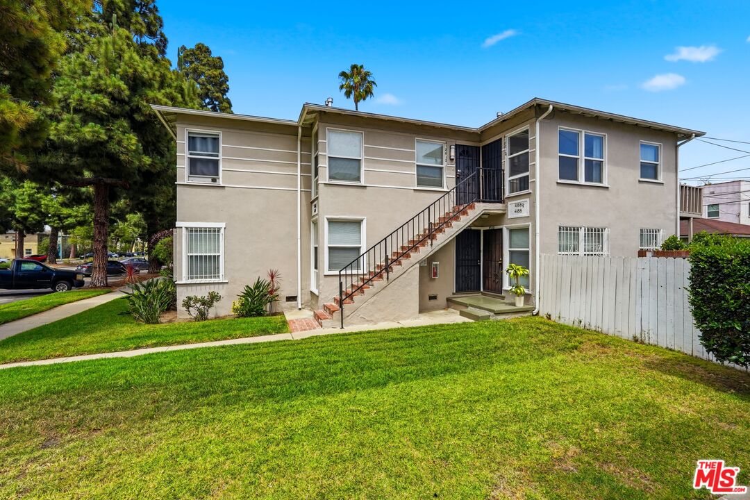 4186 Leimert Blvd