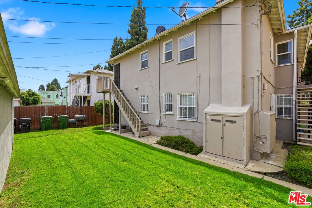 4186 Leimert Blvd