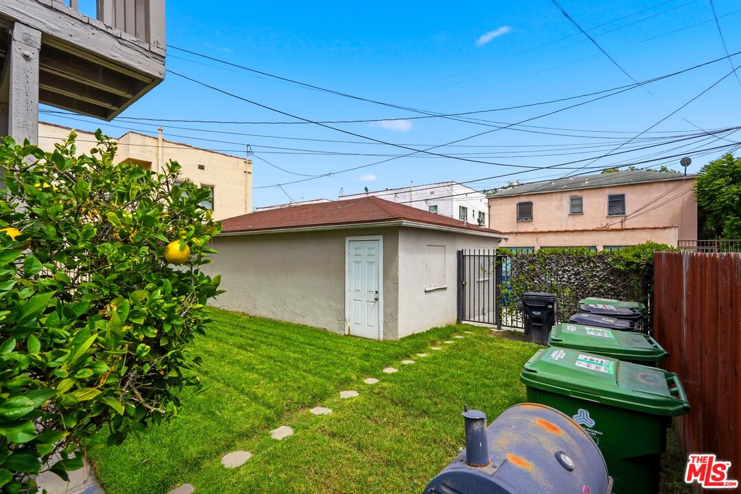 4186 Leimert Blvd