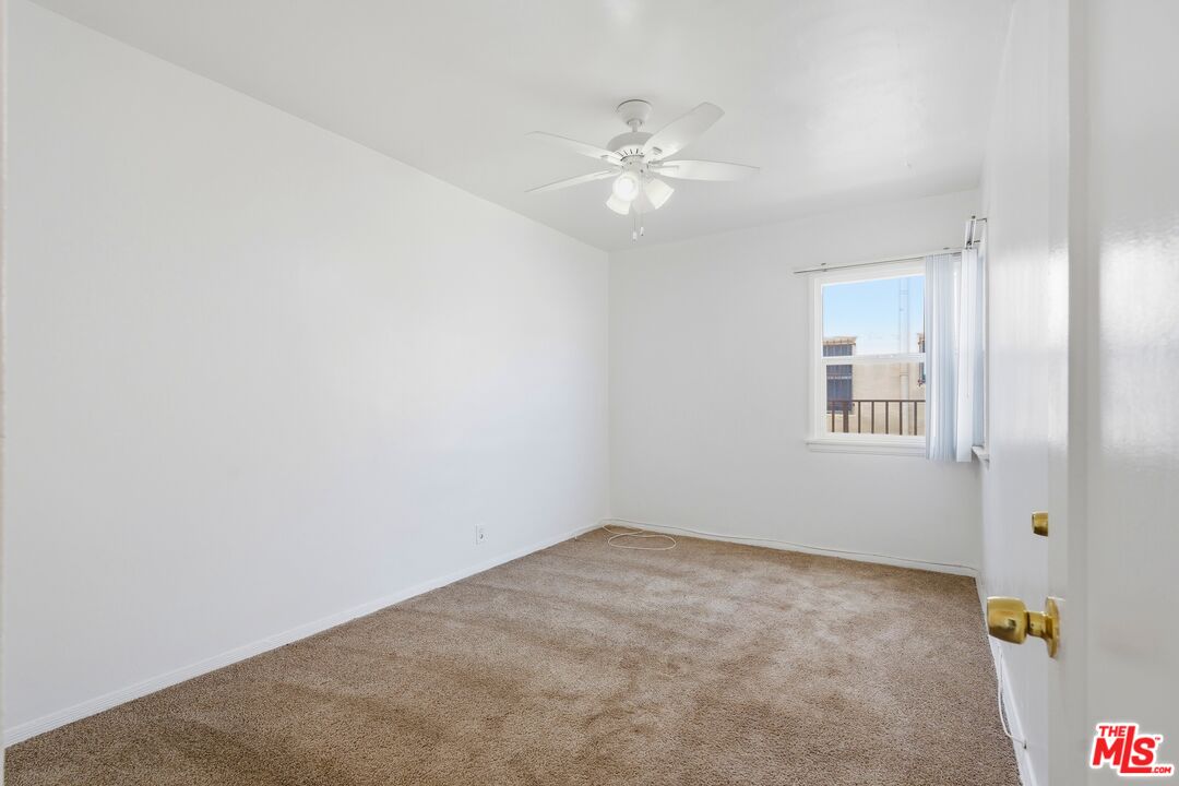 4186 Leimert Blvd