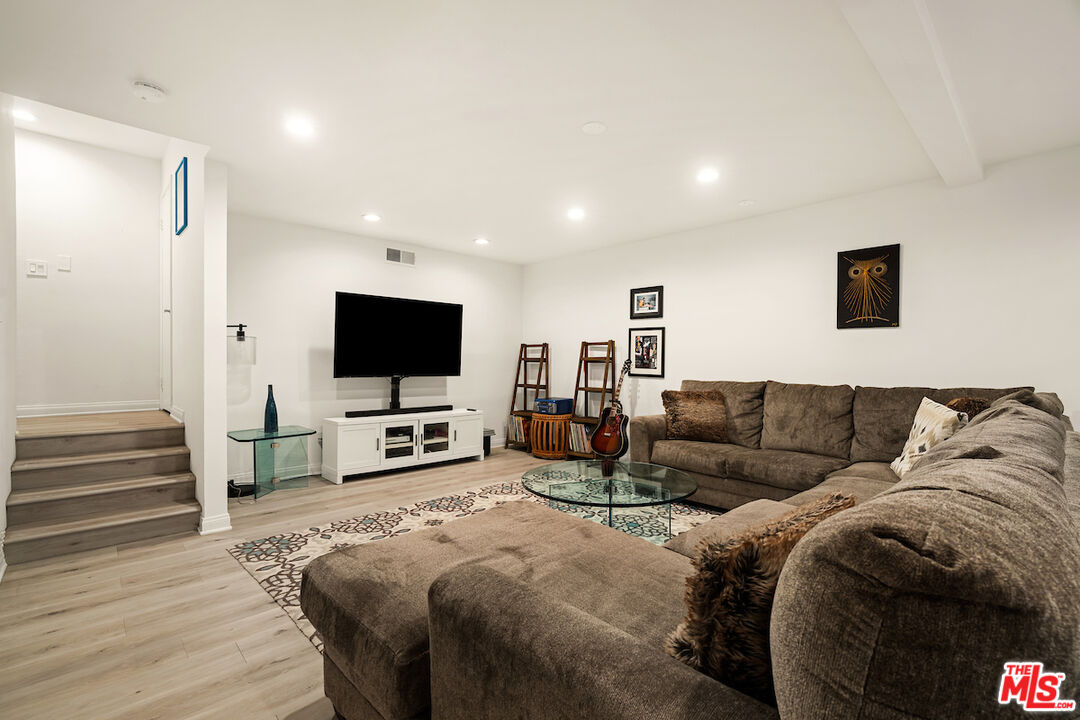 4658 Don Lorenzo Dr Unit: E