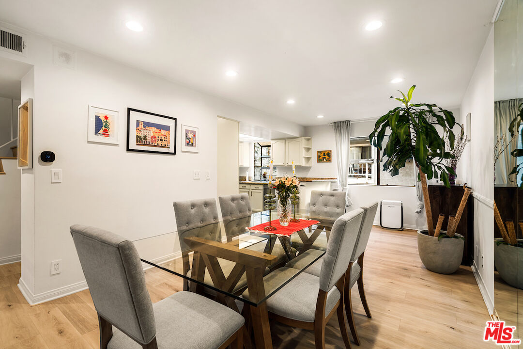 4658 Don Lorenzo Dr Unit: E