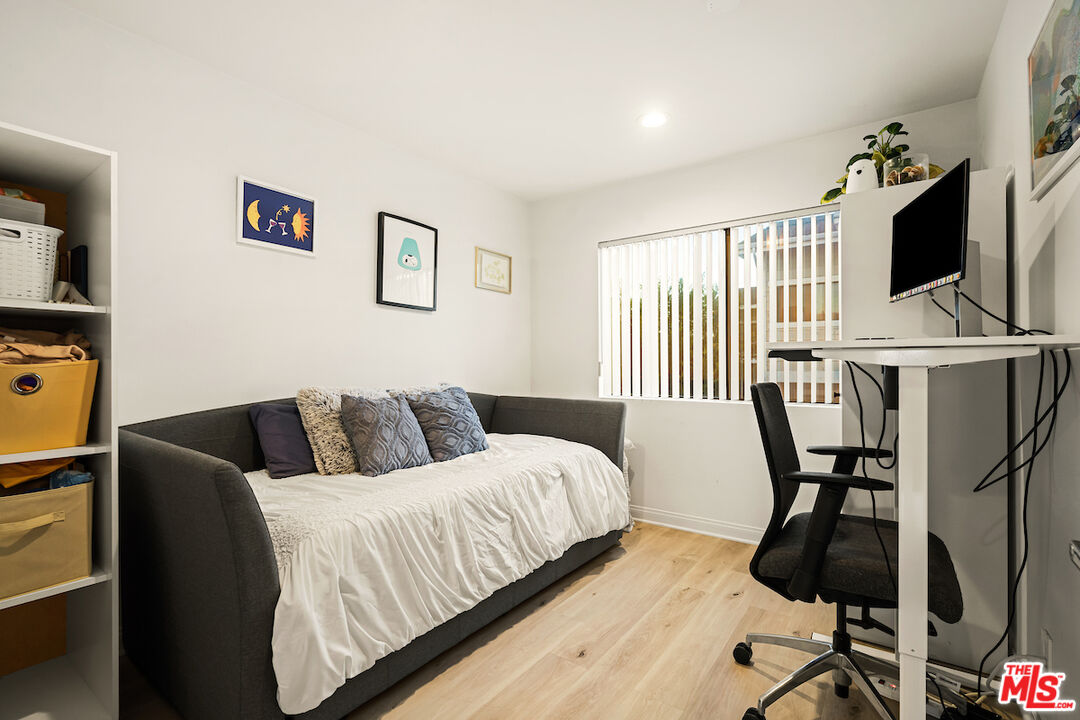4658 Don Lorenzo Dr Unit: E