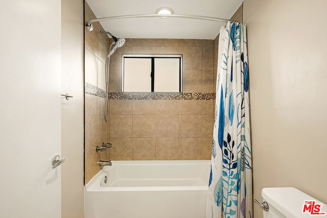 4658 Don Lorenzo Dr Unit: E