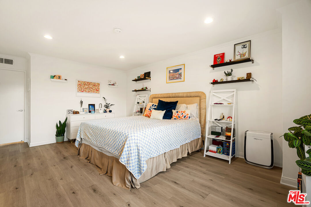 4658 Don Lorenzo Dr Unit: E
