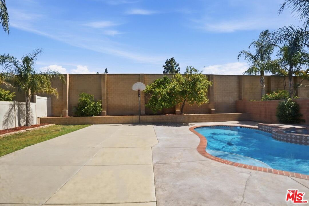13127 Bay Meadow Ave