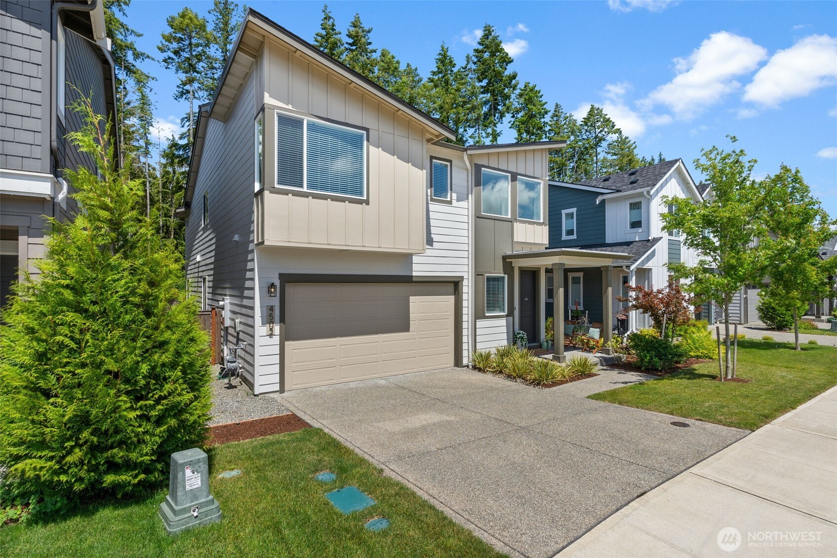 4502 Hibiscus Circle SW