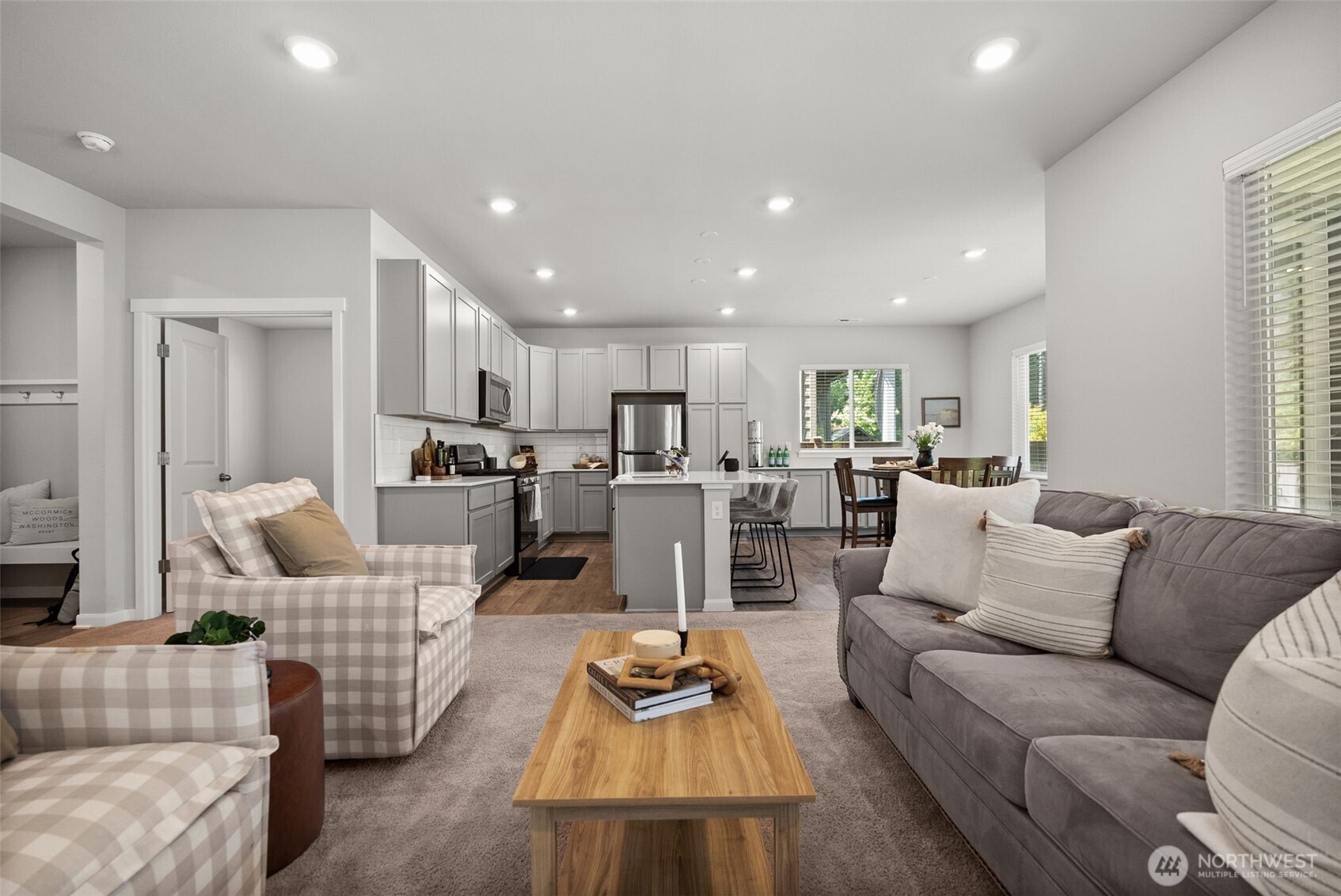 4502 Hibiscus Circle SW