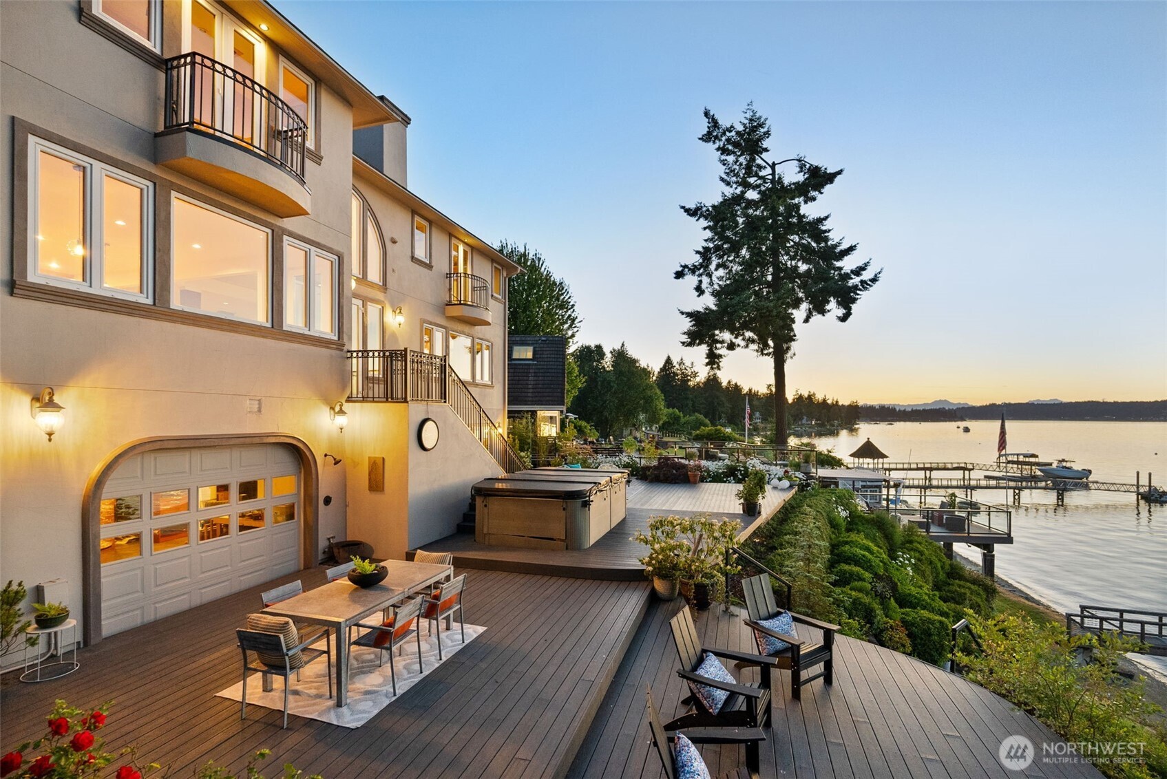 1162 Hyak Place