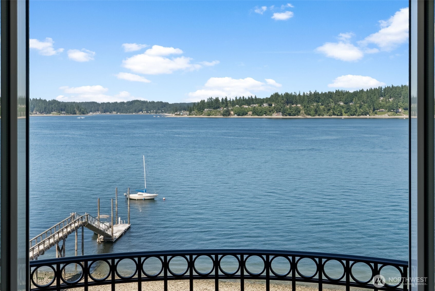 1162 Hyak Place