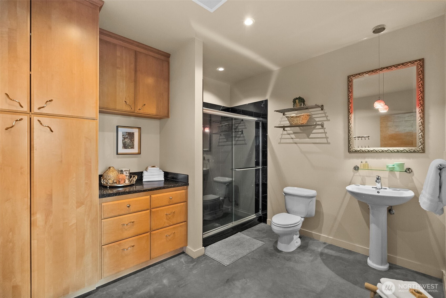 1162 Hyak Place