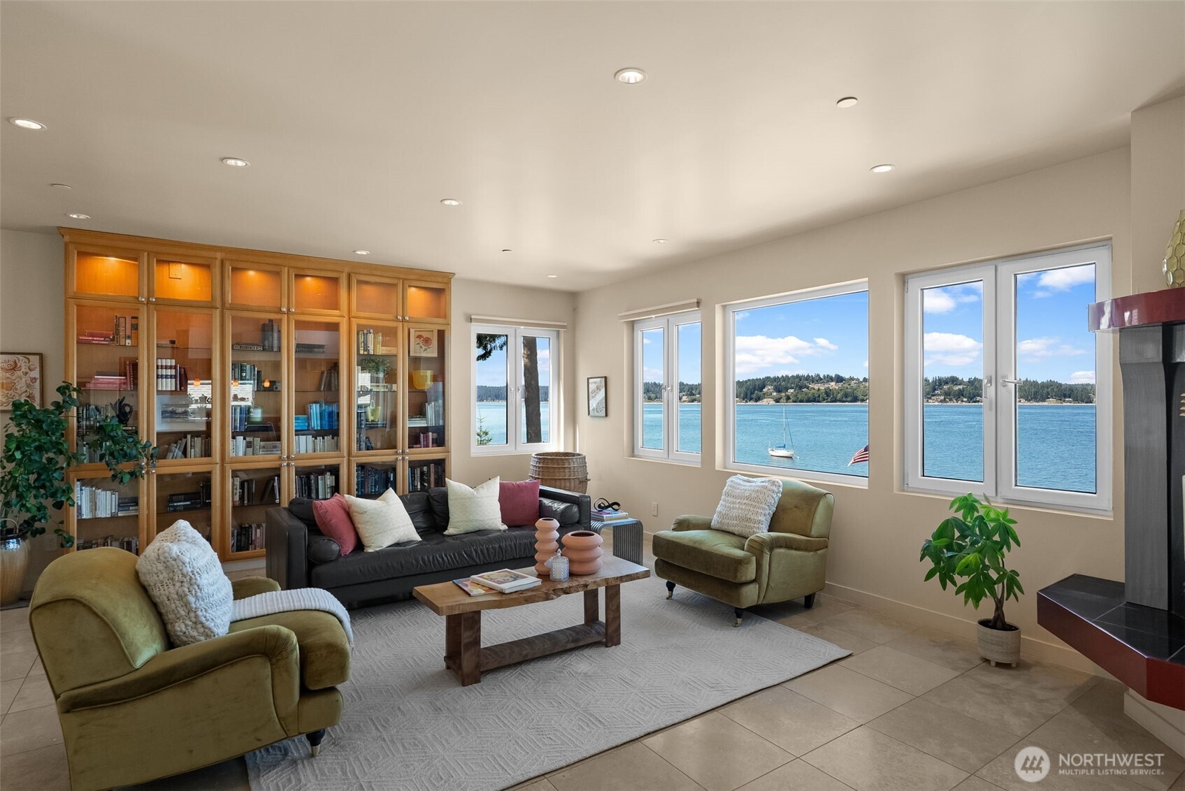 1162 Hyak Place