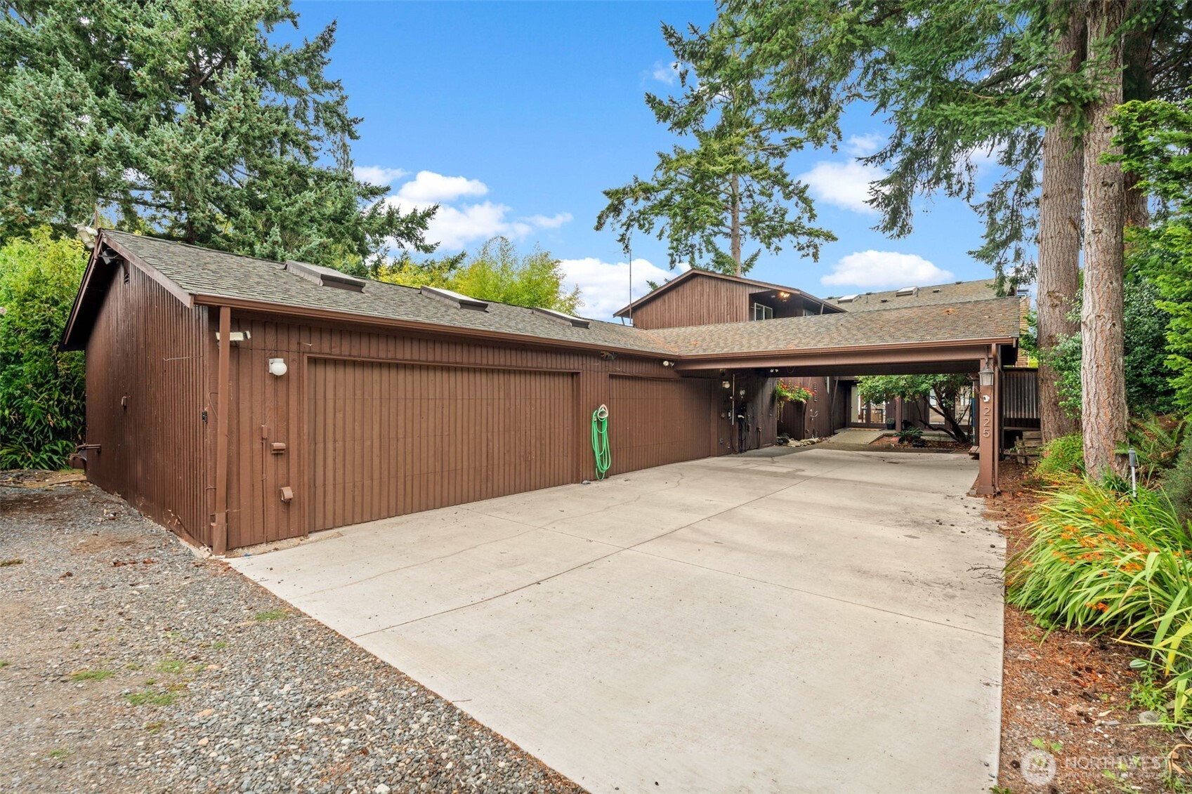 225 3rd Street
