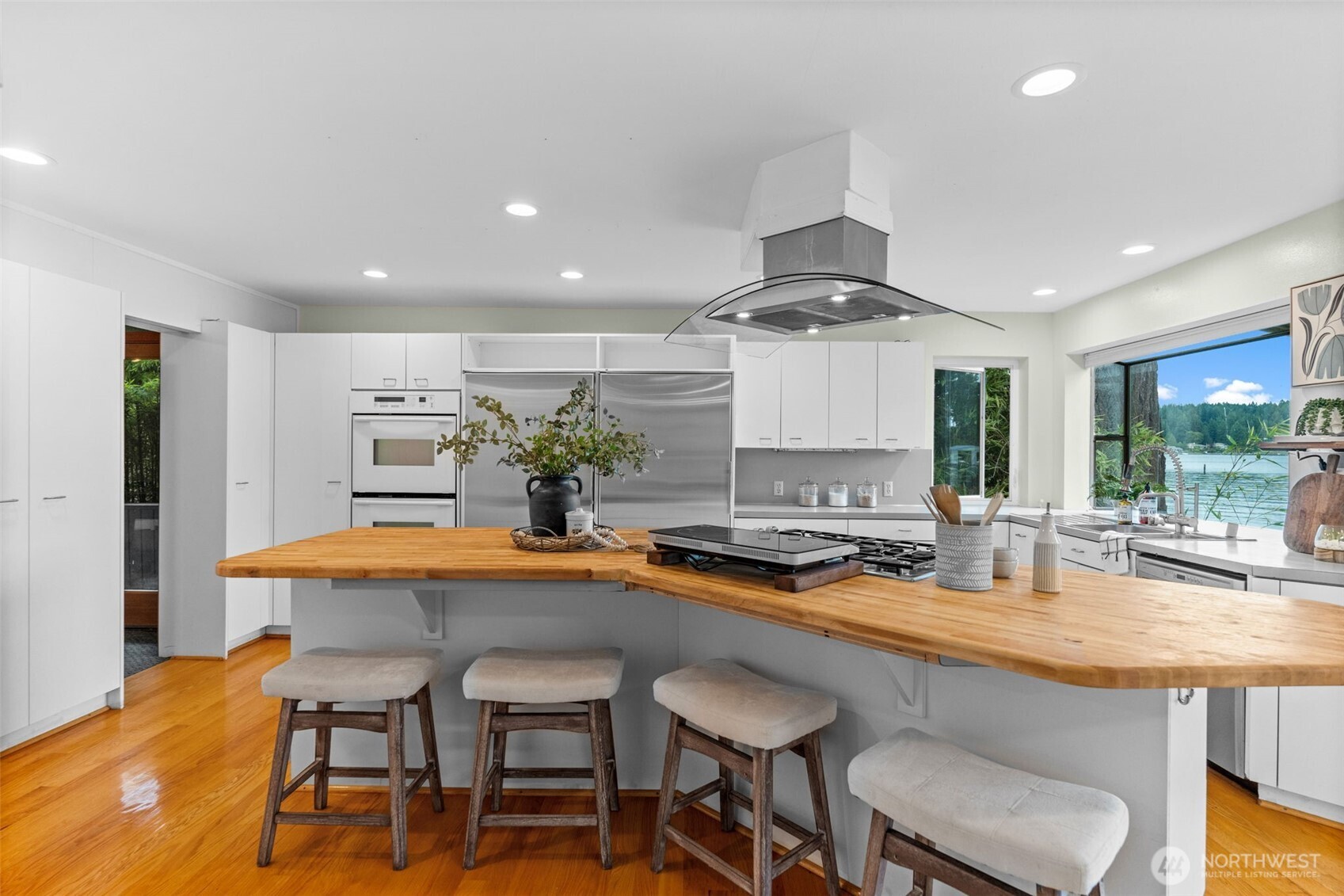 225 3rd Street
