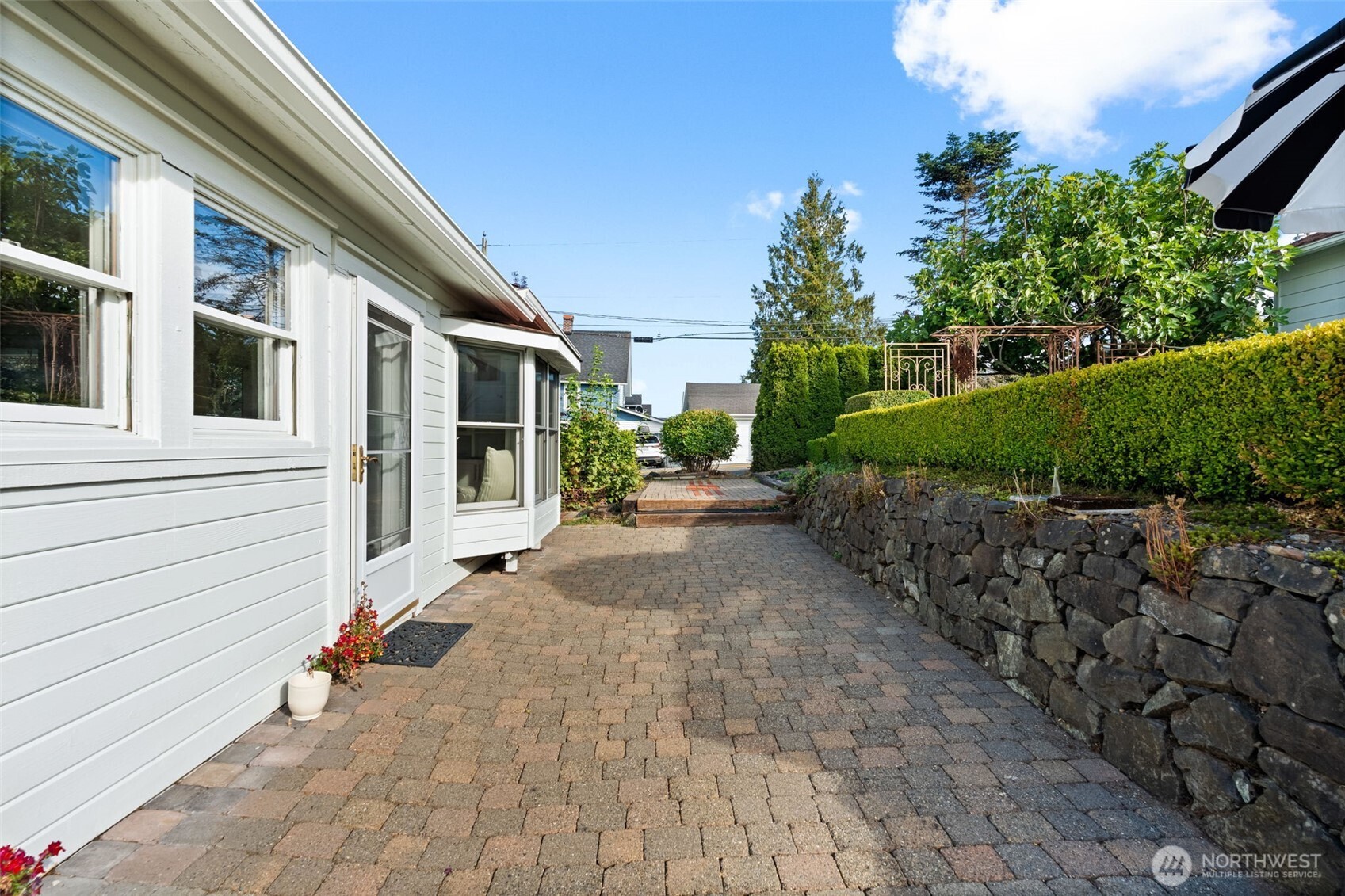 3414 Harborview Drive