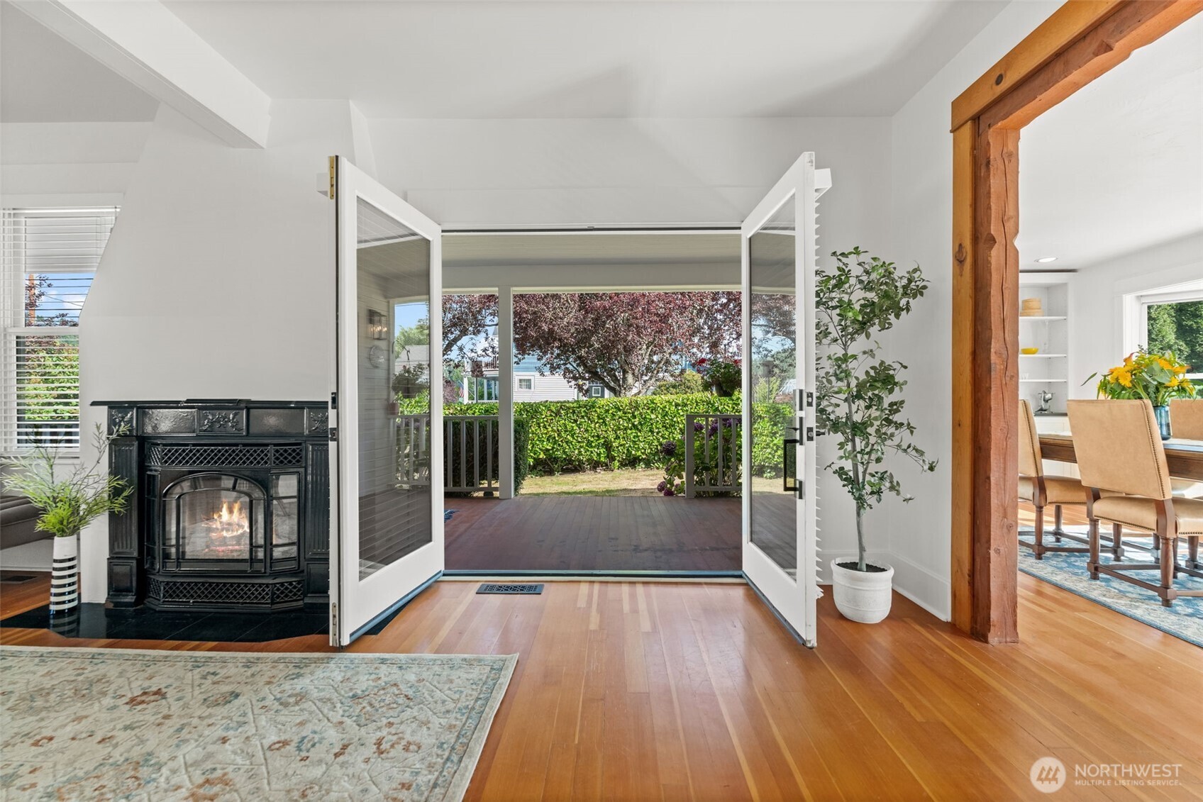 3414 Harborview Drive