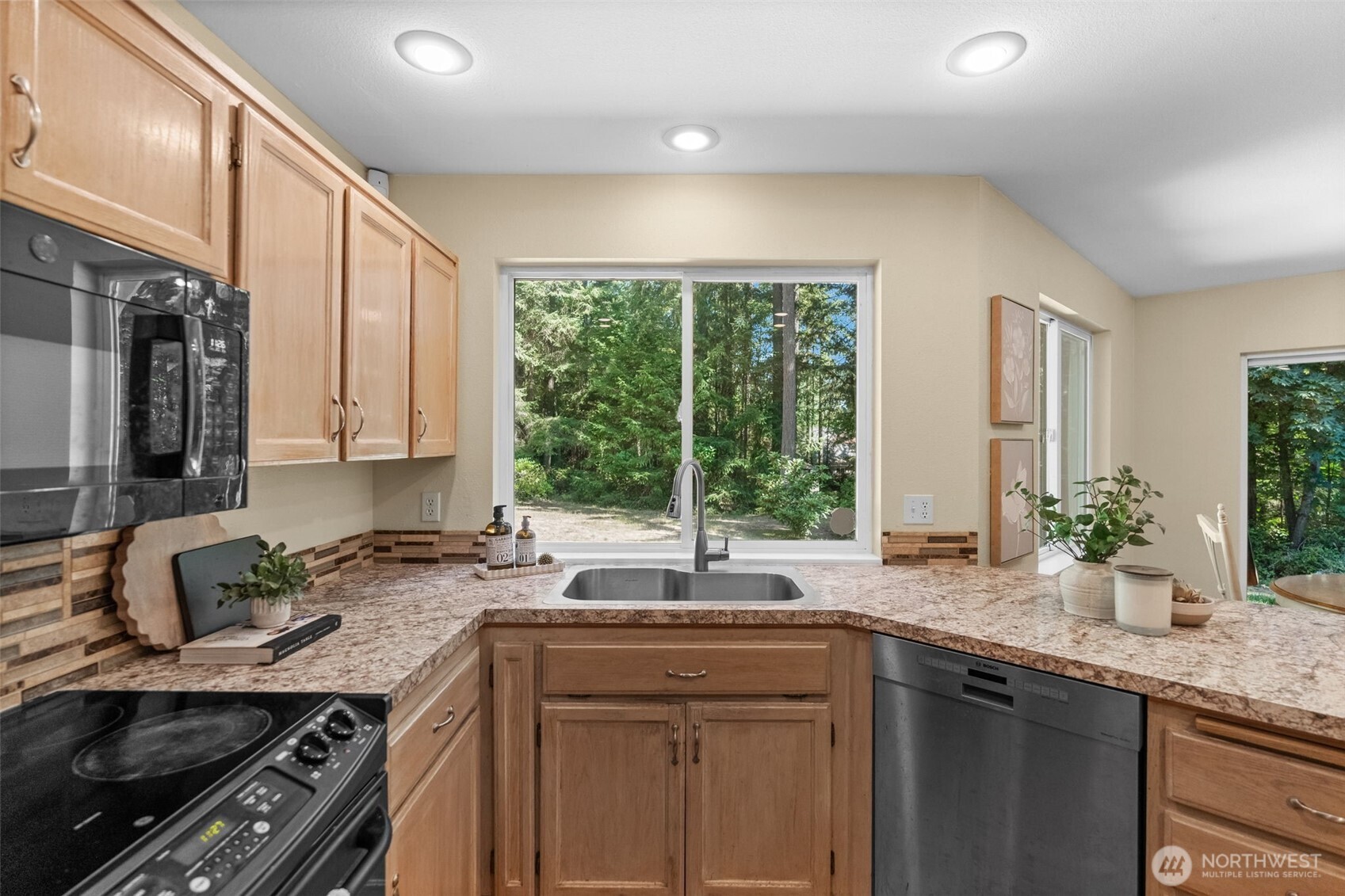 1043 Nootka Drive