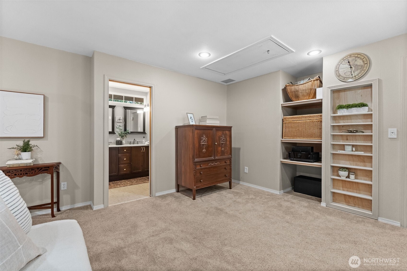 1043 Nootka Drive