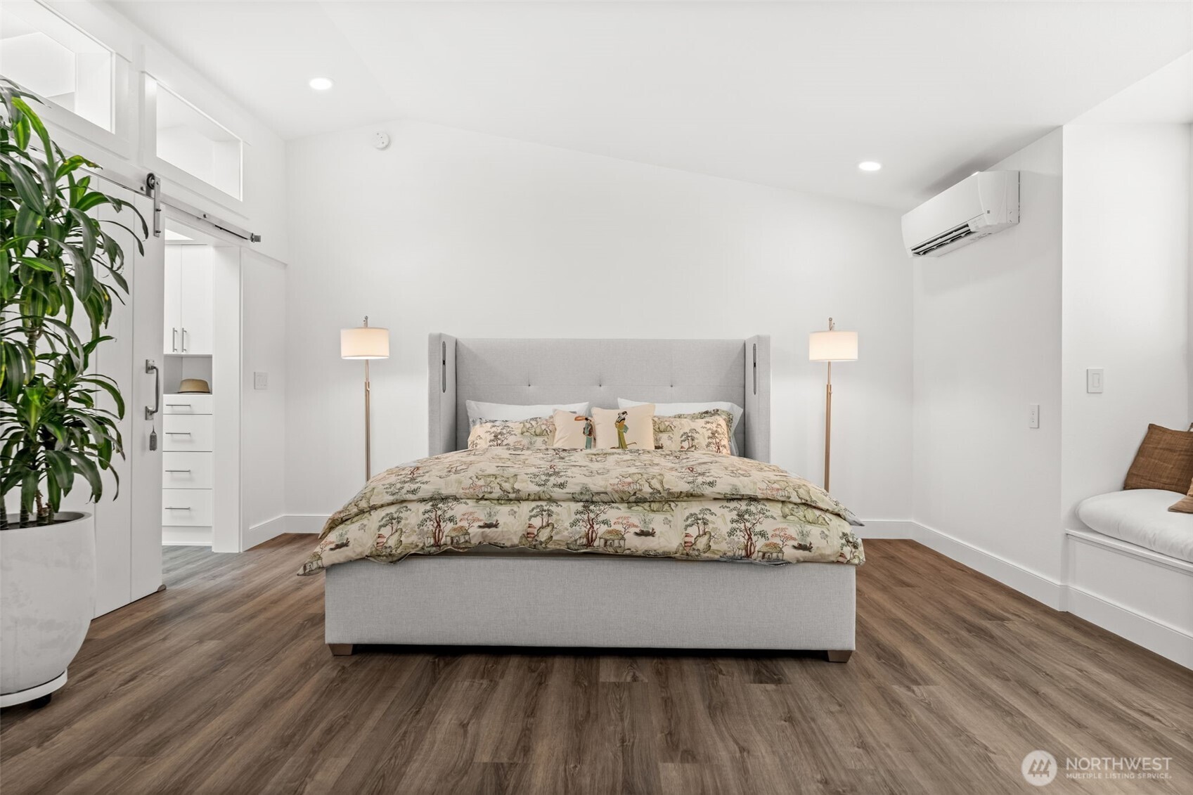 9604 Ridgeway