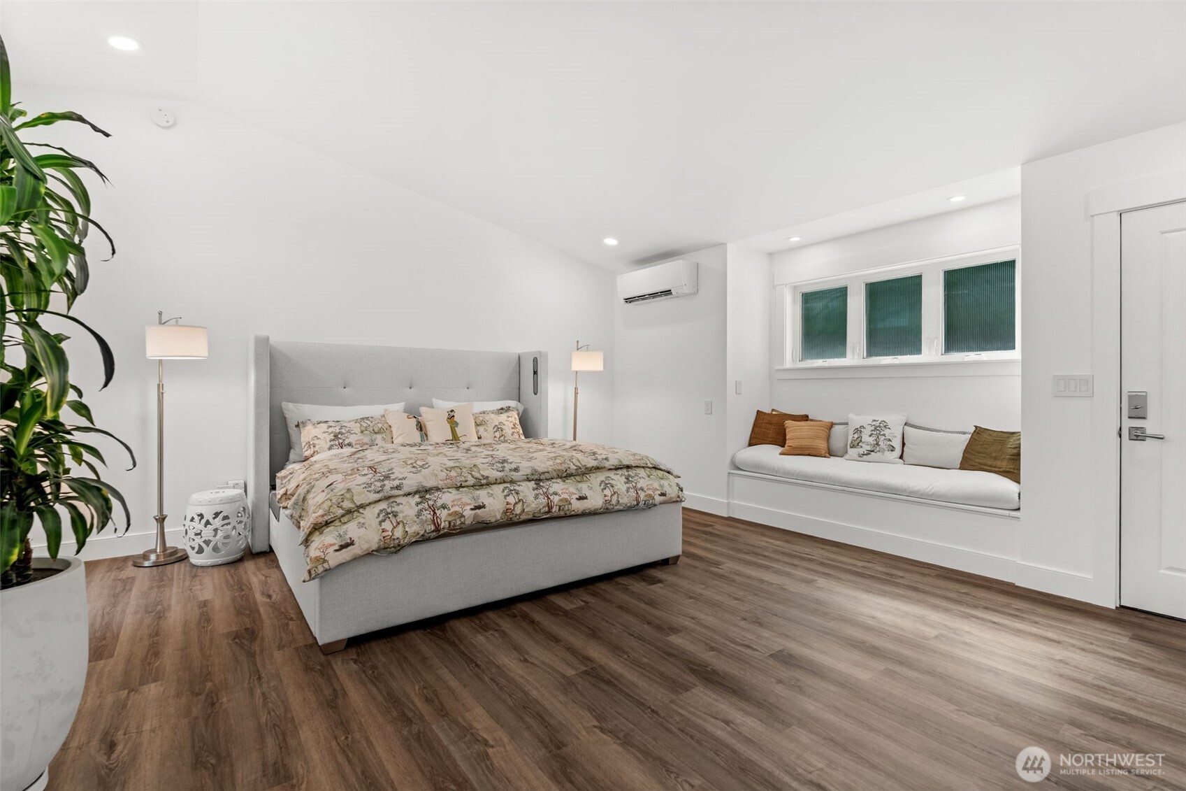 9604 Ridgeway