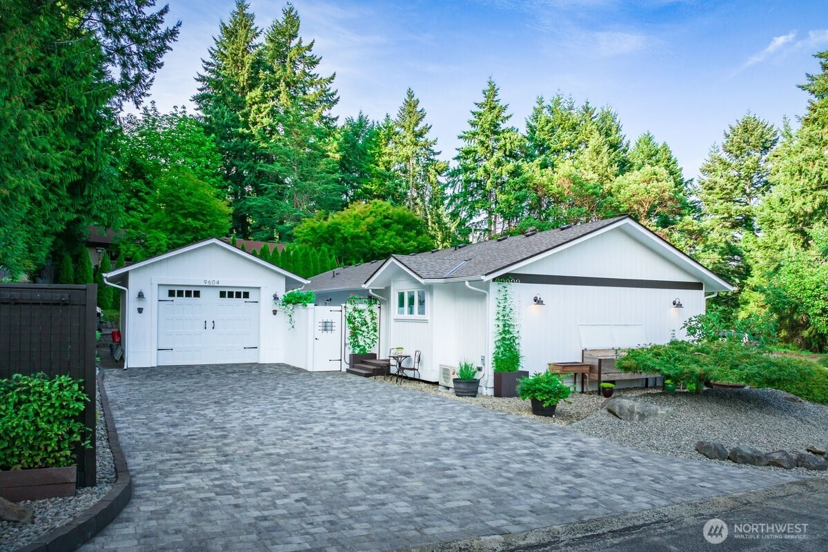9604 Ridgeway