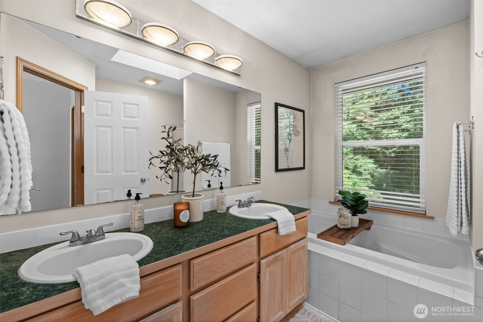 1043 Nootka Drive