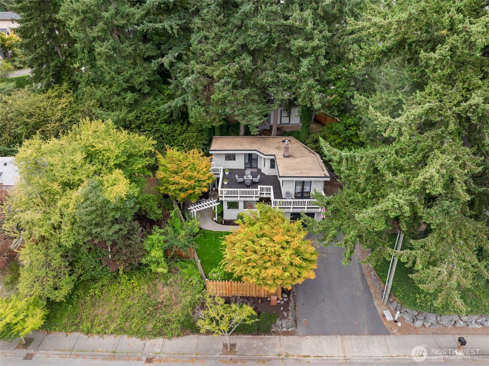 9306 N Harborview Drive