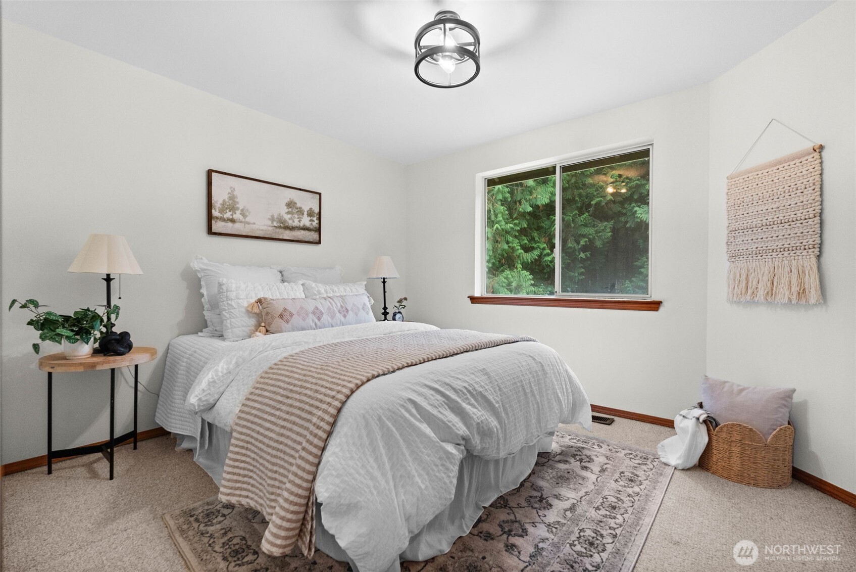 6643 Richards Avenue SE