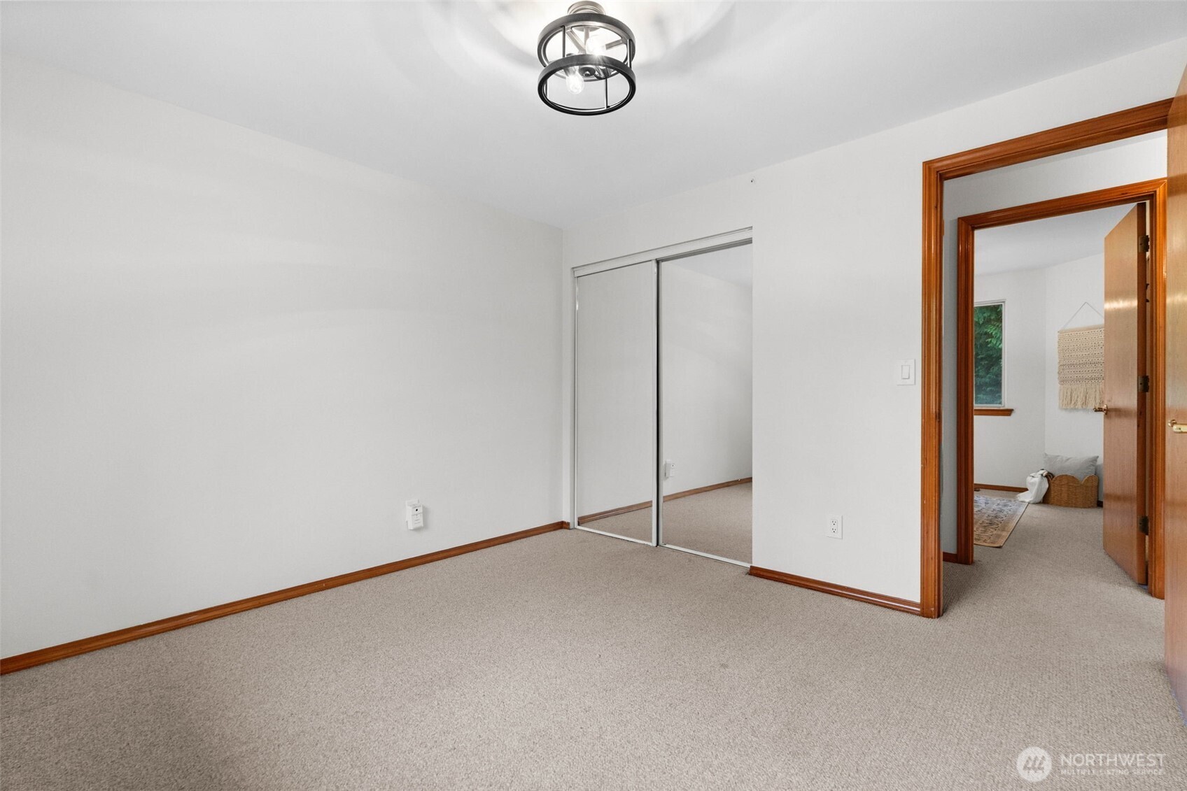 6643 Richards Avenue SE