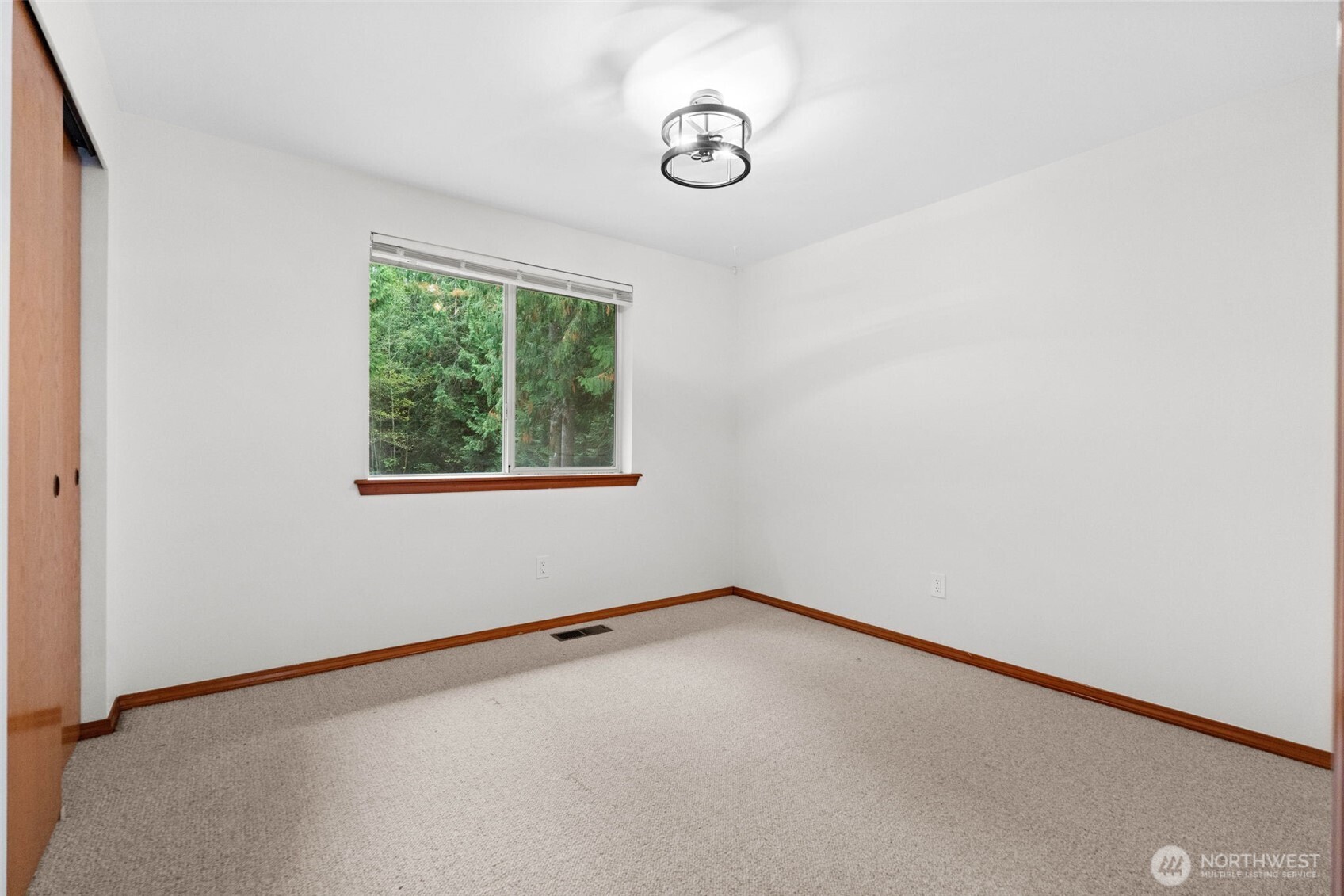 6643 Richards Avenue SE