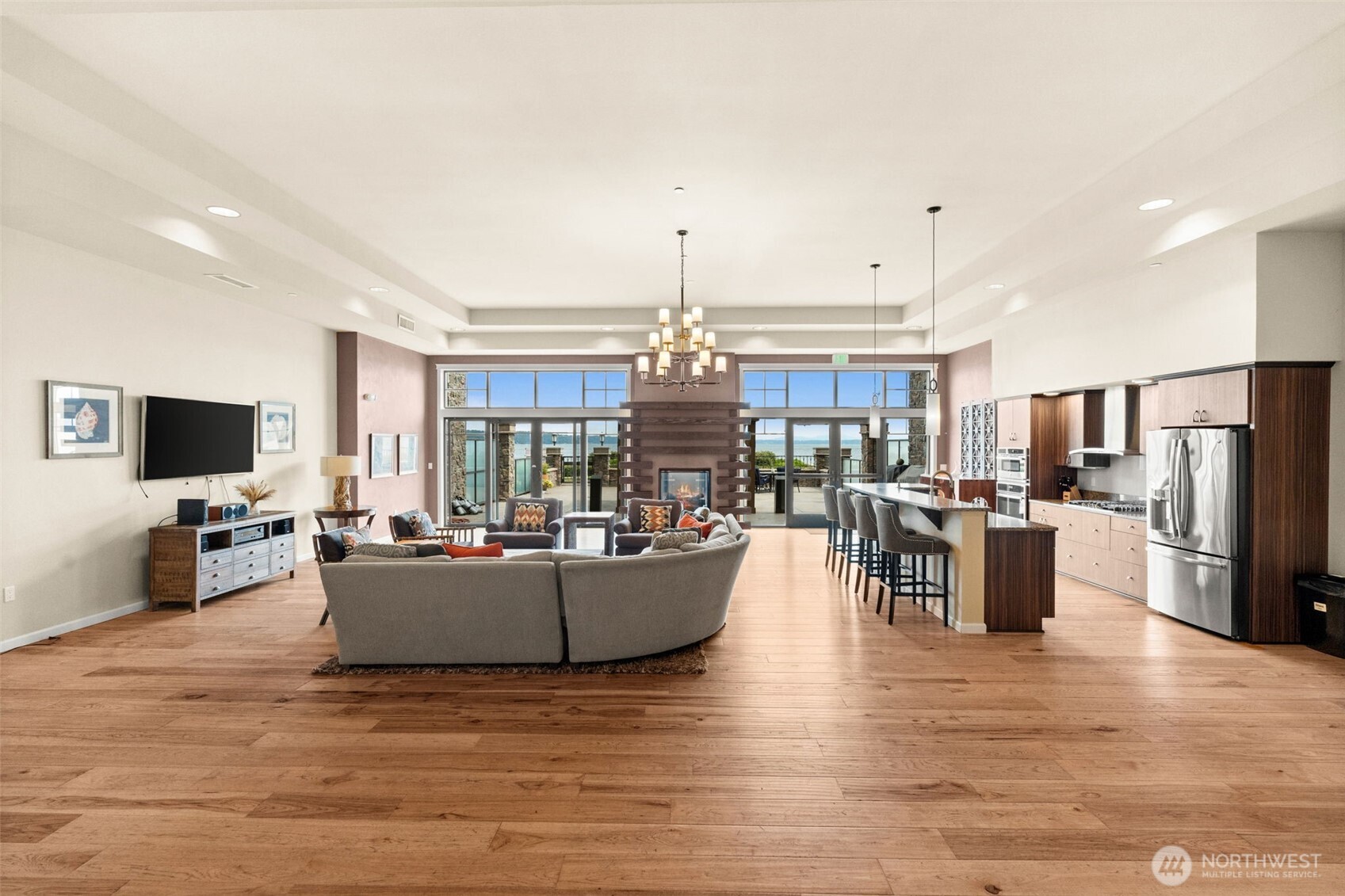 5003 Main Street Unit: 105