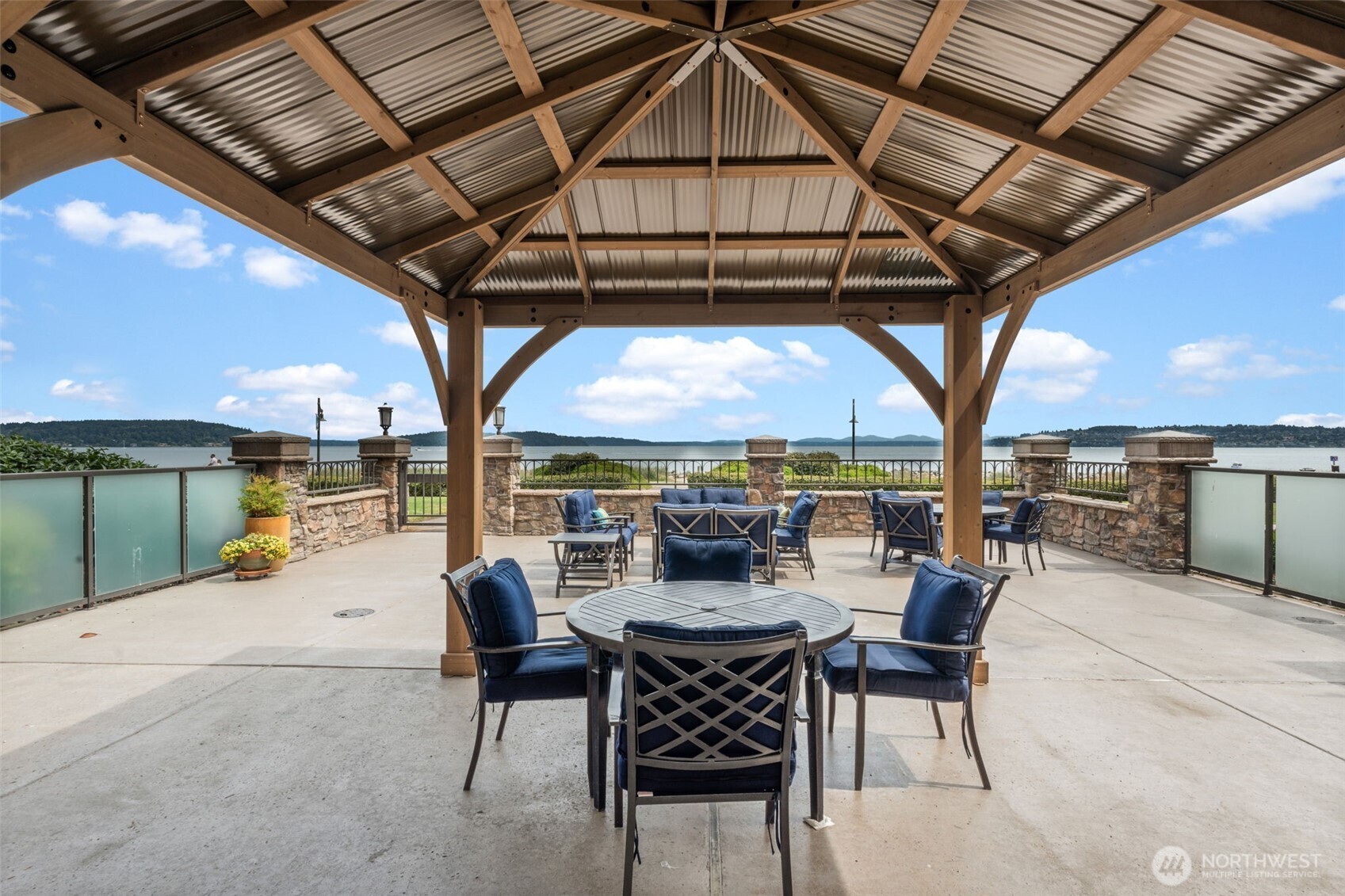 5003 Main Street Unit: 105