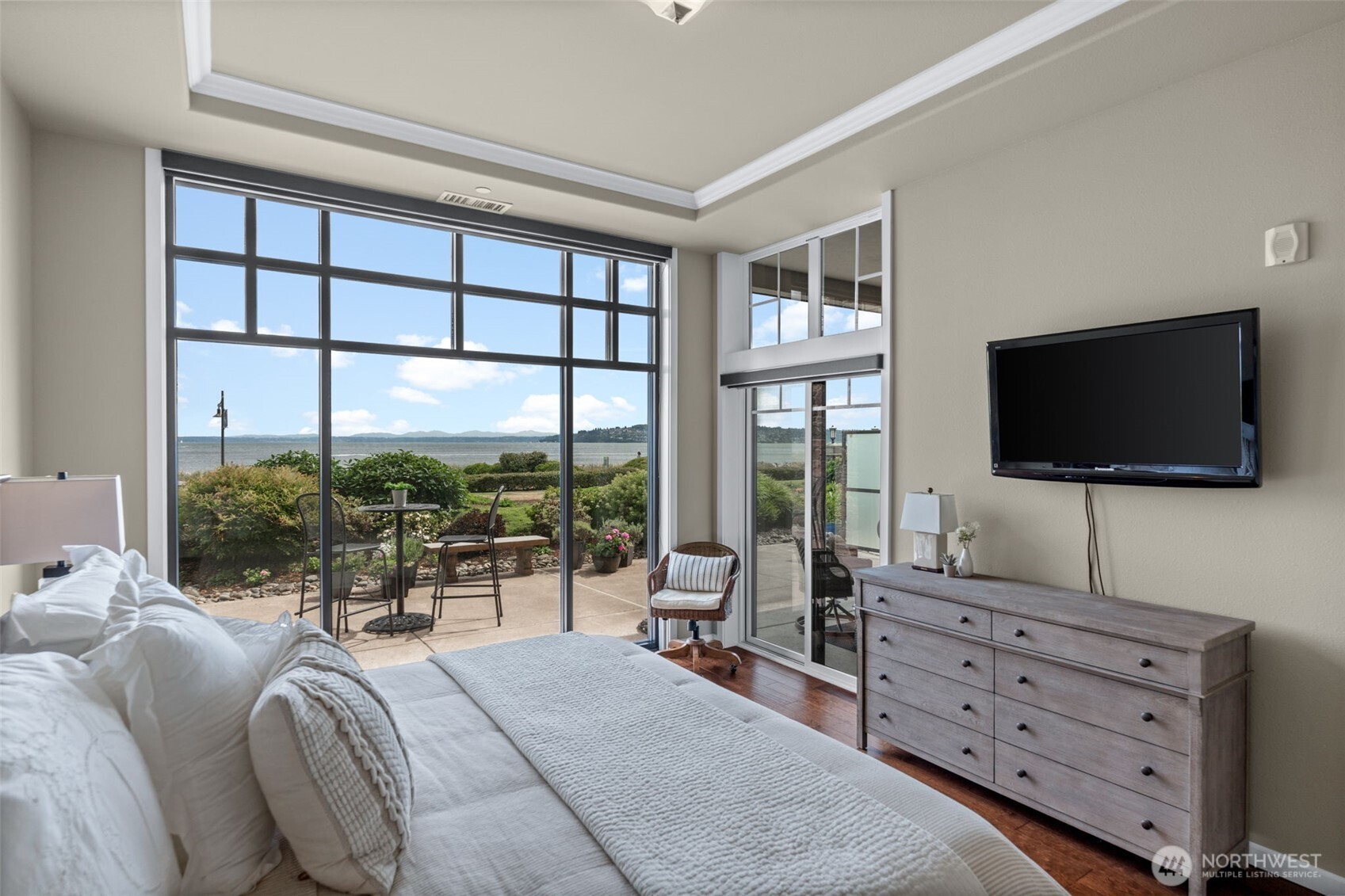 5003 Main Street Unit: 105