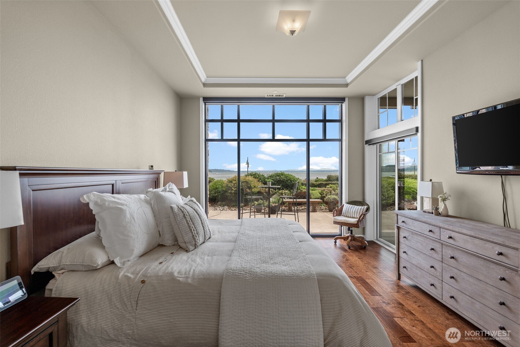 5003 Main Street Unit: 105