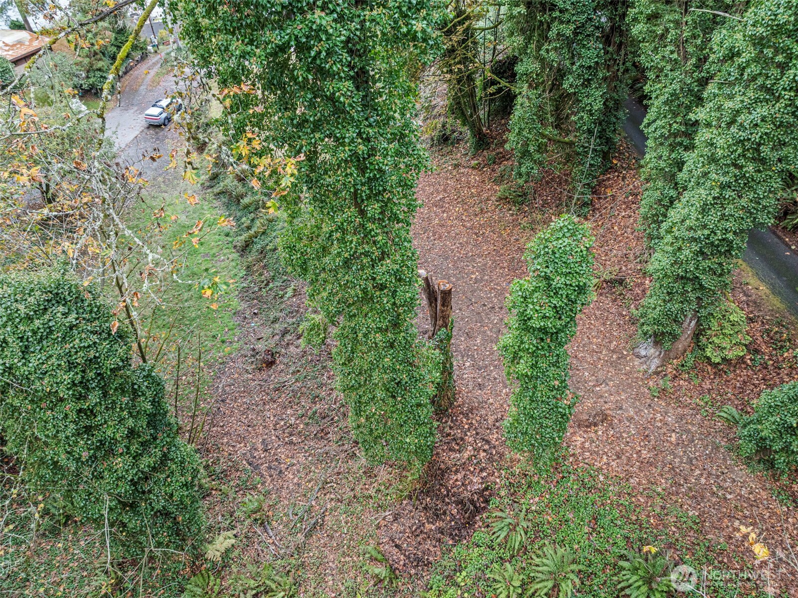 2004 Lybecker Drive NW