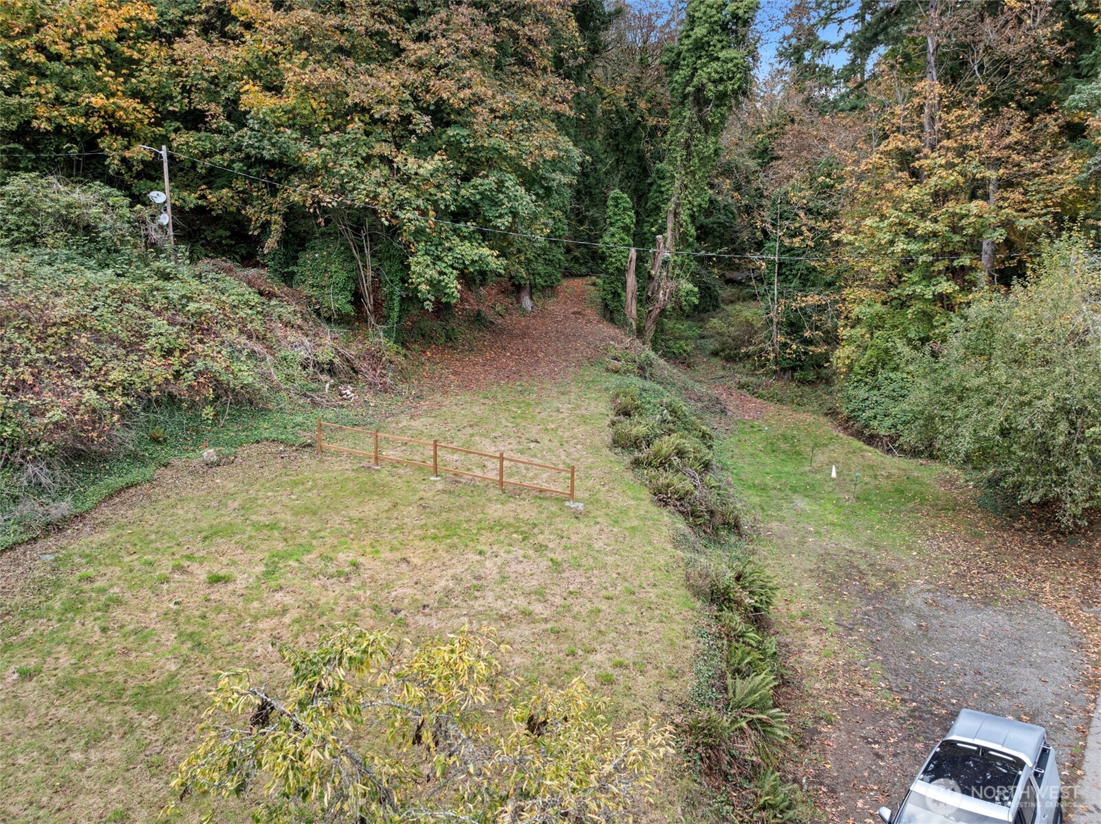 2004 Lybecker Drive NW