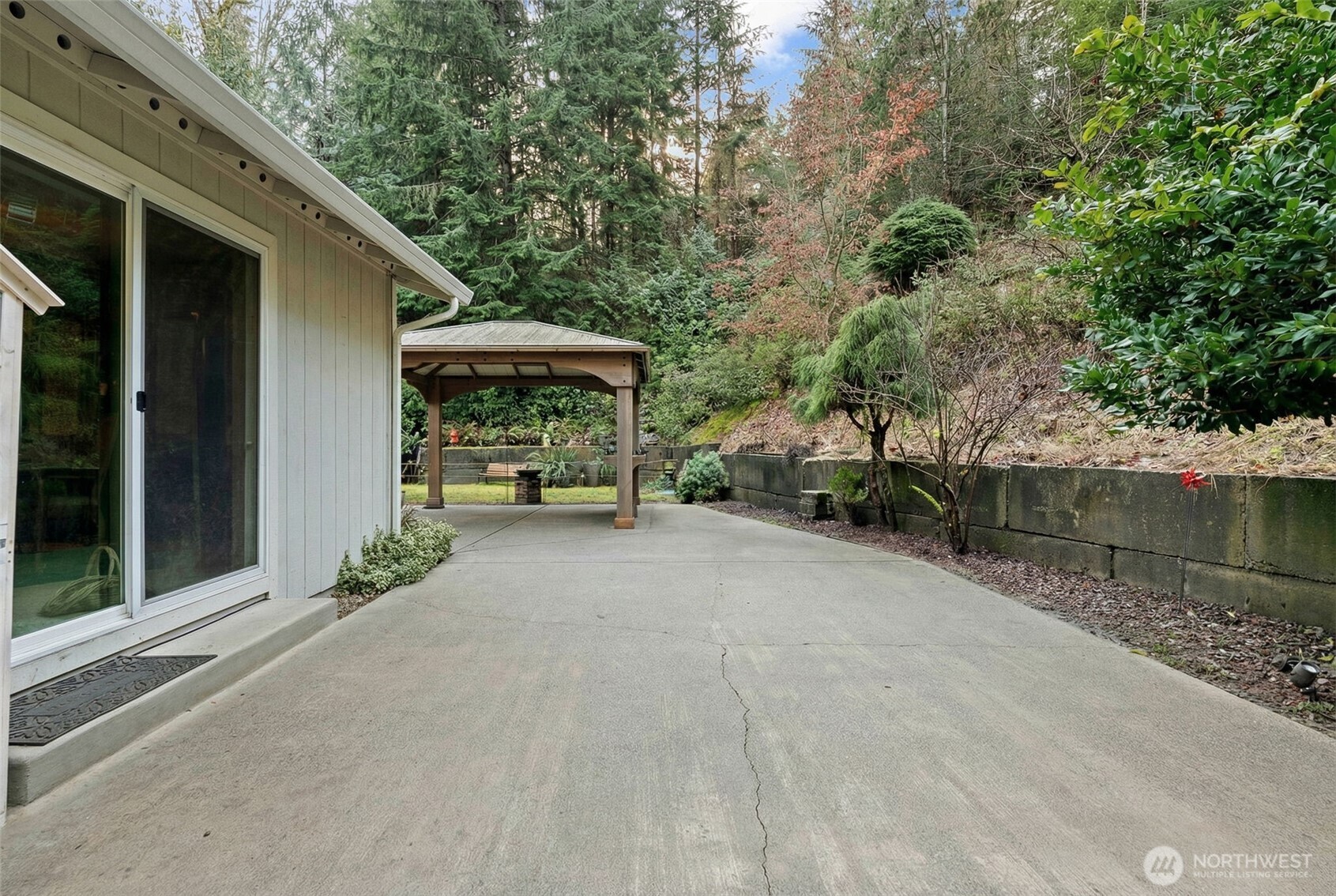 15332 Willow Road SE