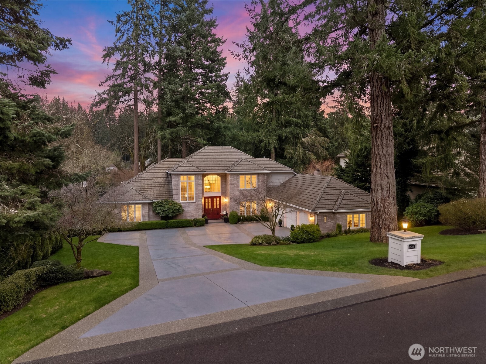 12921 53rd Avenue NW