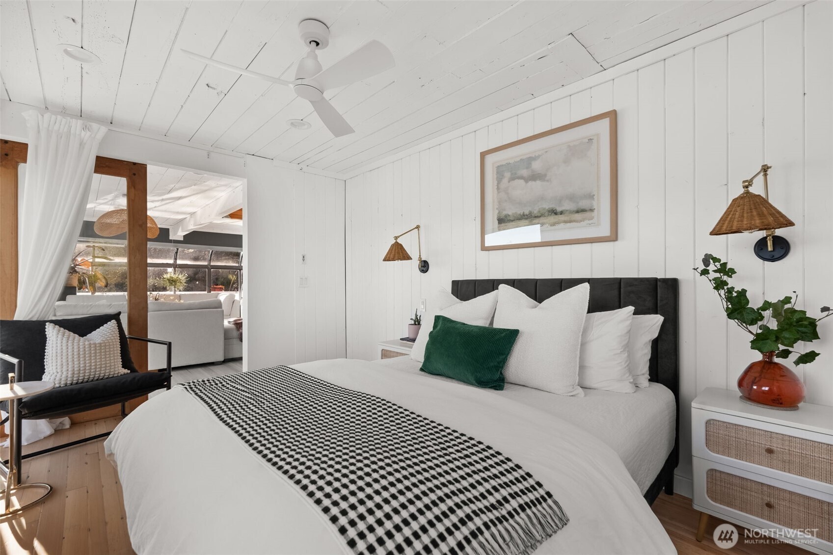 11031 NE North Shore Road