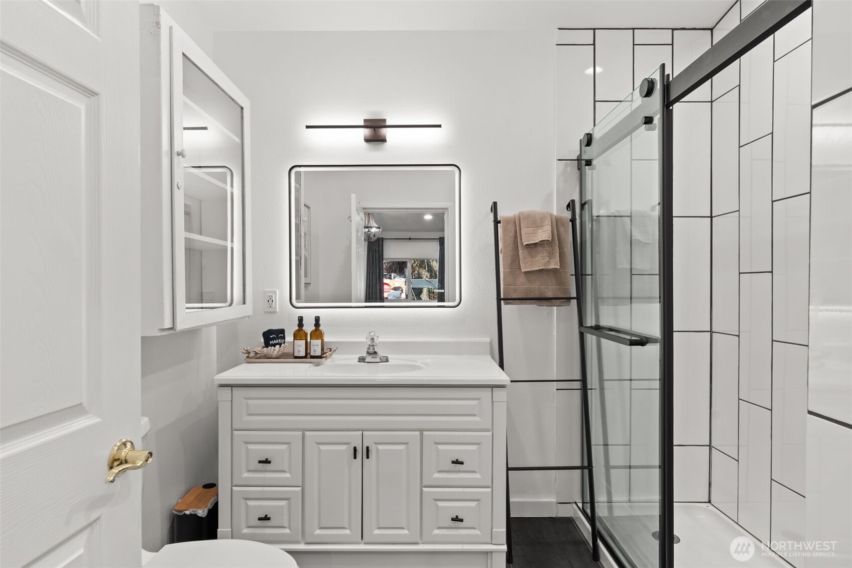 11031 NE North Shore Road