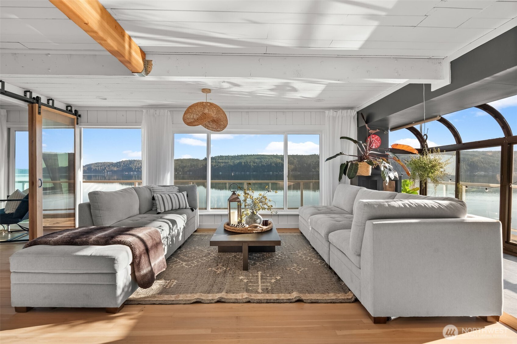 11031 NE North Shore Road