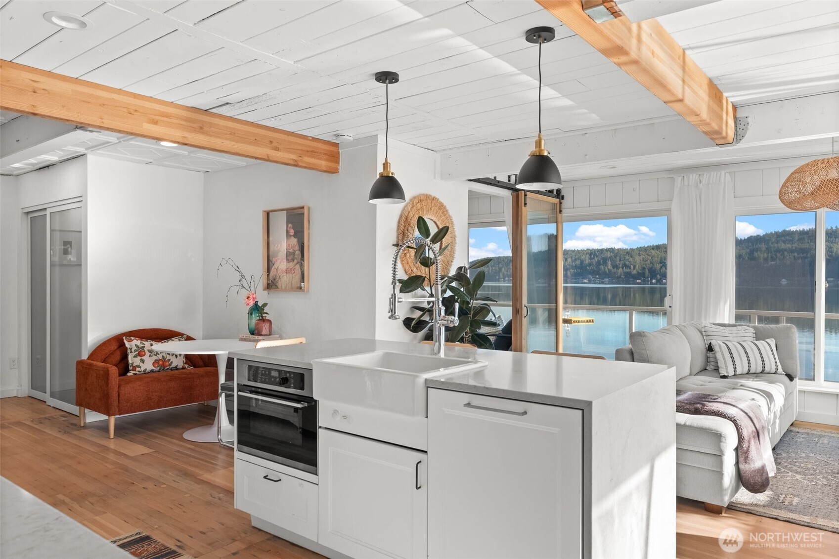 11031 NE North Shore Road