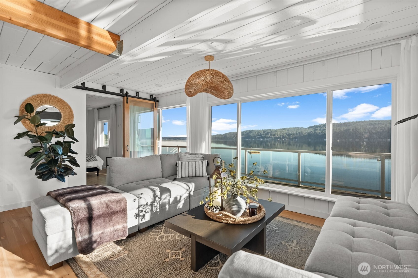 11031 NE North Shore Road