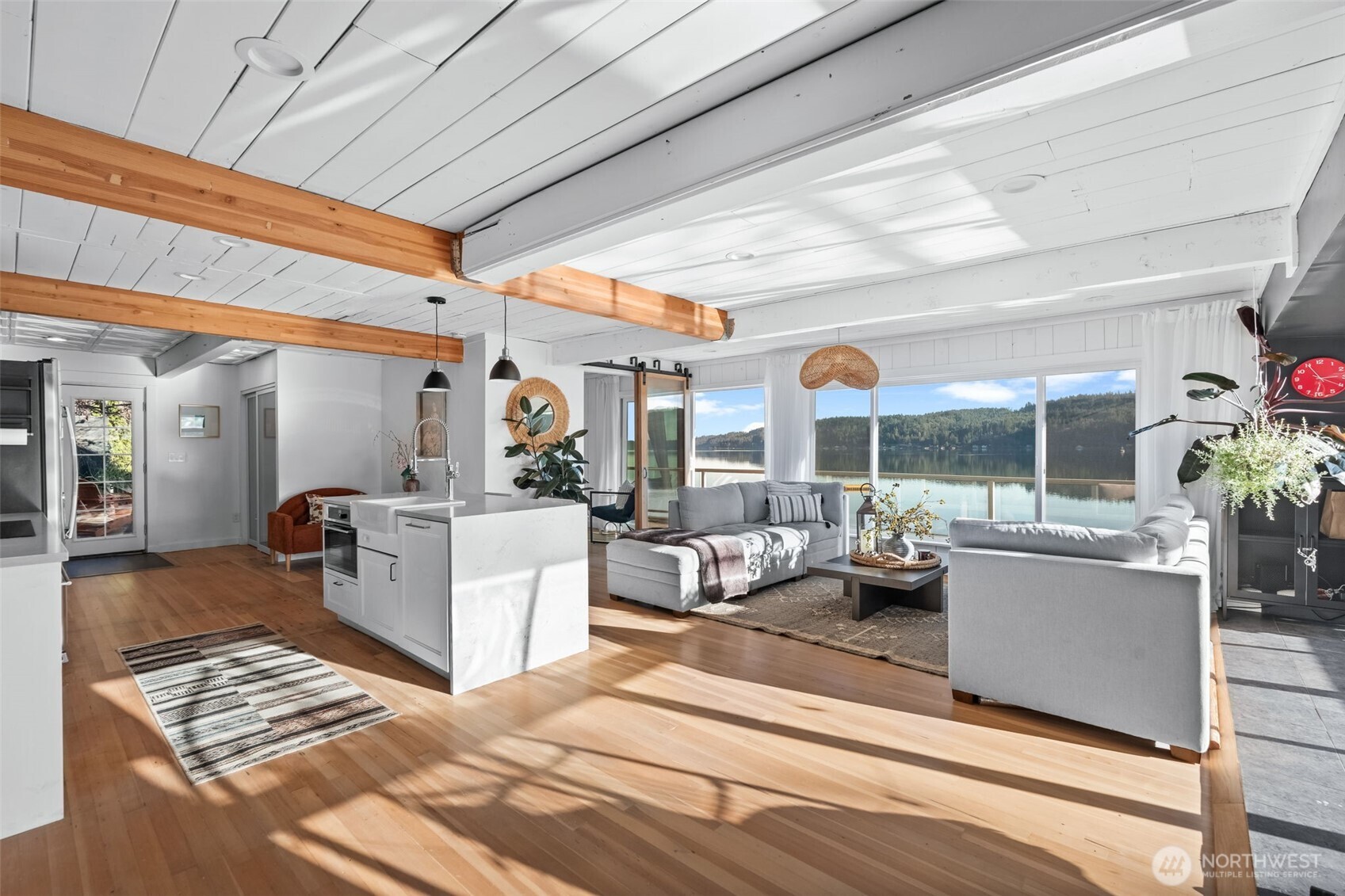 11031 NE North Shore Road