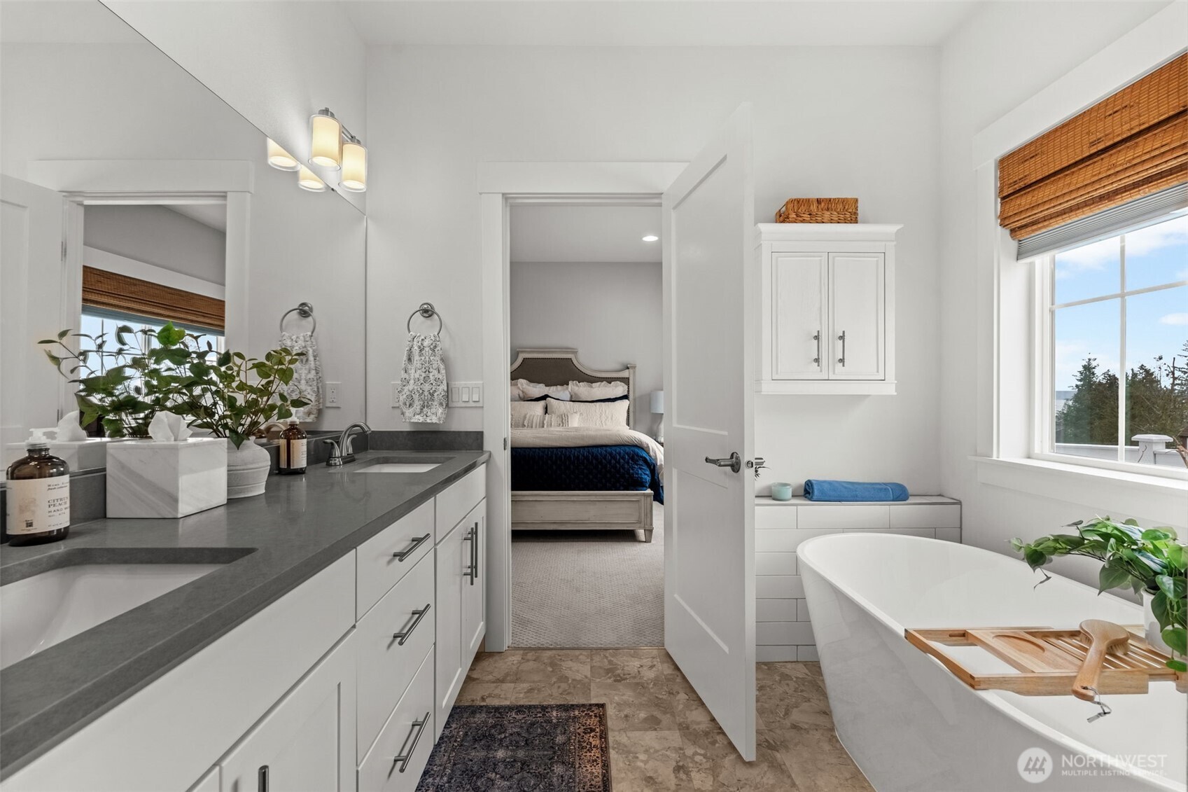 140 E Cedarland Lane