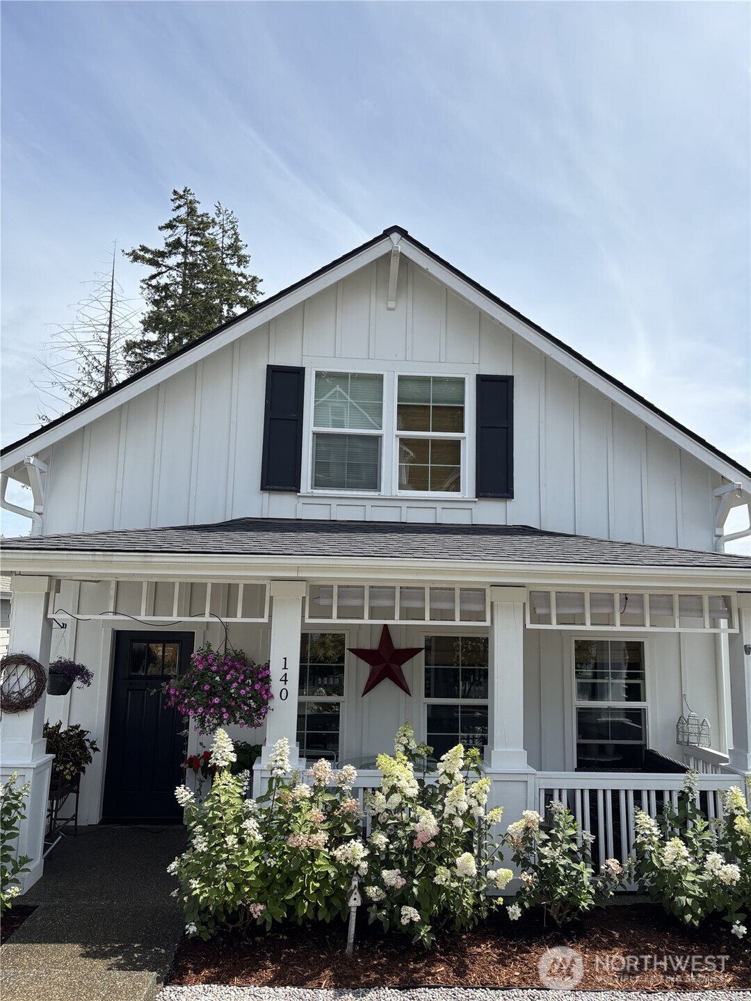 140 E Cedarland Lane