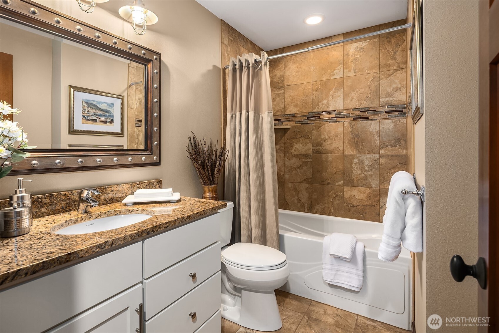 4193 NE N Shore Road